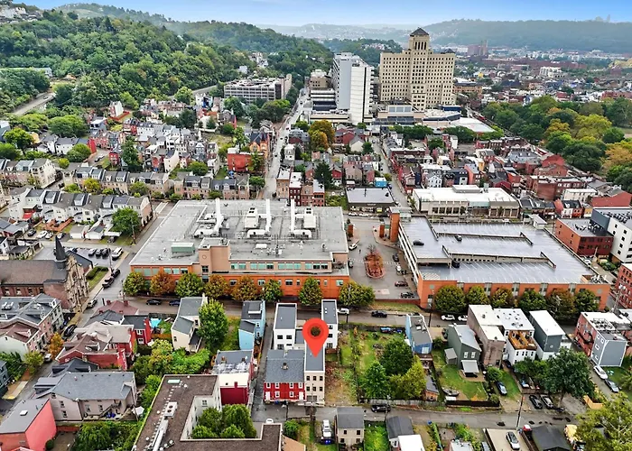 Holiday home 2 Bedroom 2 And A Half Bath Townhouse Stadium And Downtown Nearby Pittsburgh